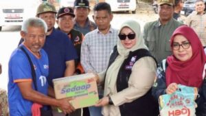 Pemkab Kotim dan PMI Turun Tangan Bantu Korban Kebakaran Di Kawasan Pasar Lama Kasongan