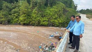 DPRD Gunung Mas Soroti Sungai Dipenuhi Sampah
