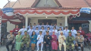 Kapolsek Sepang Hadiri Upacara HUT ke-81 Kemerdekaan RI di Kecamatan Mihing Raya