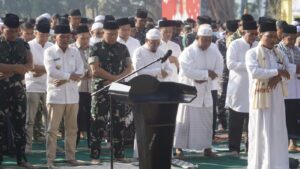 Kemarau Melanda Kalteng, Gubernur Bersama Warga Kobar Gelar Salat Istisqa