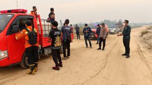 Asap Tebal Hambat Pemantauan Drone, Tim Gabungan Lakukan Ground Check Titik Panas di Gunung Mas